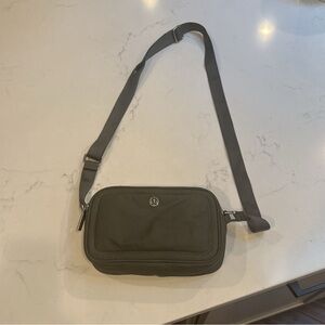 Lululemon Camera Bag 2L